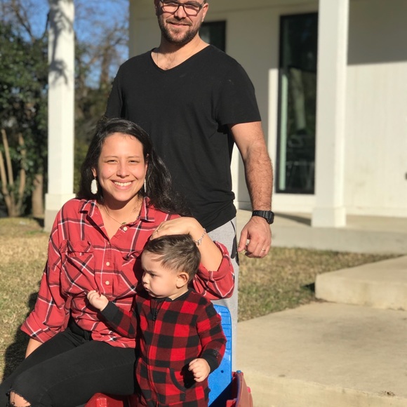 Meet your Posher - Picture 2 of 7